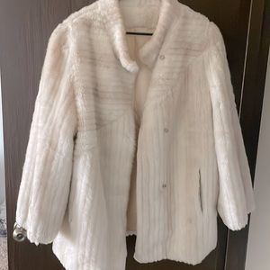 Vintage & Fur-bulous